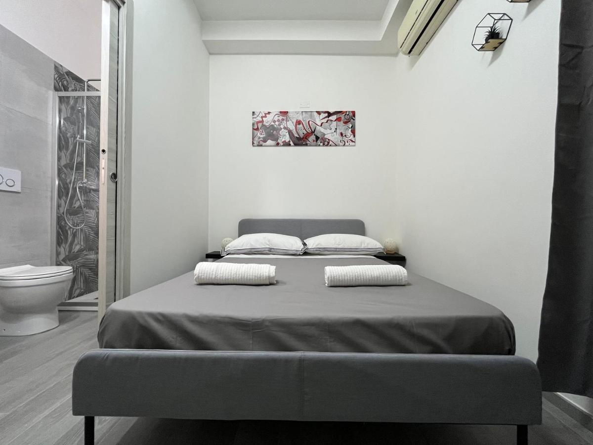 Dm Rome Holiday Екстер'єр фото