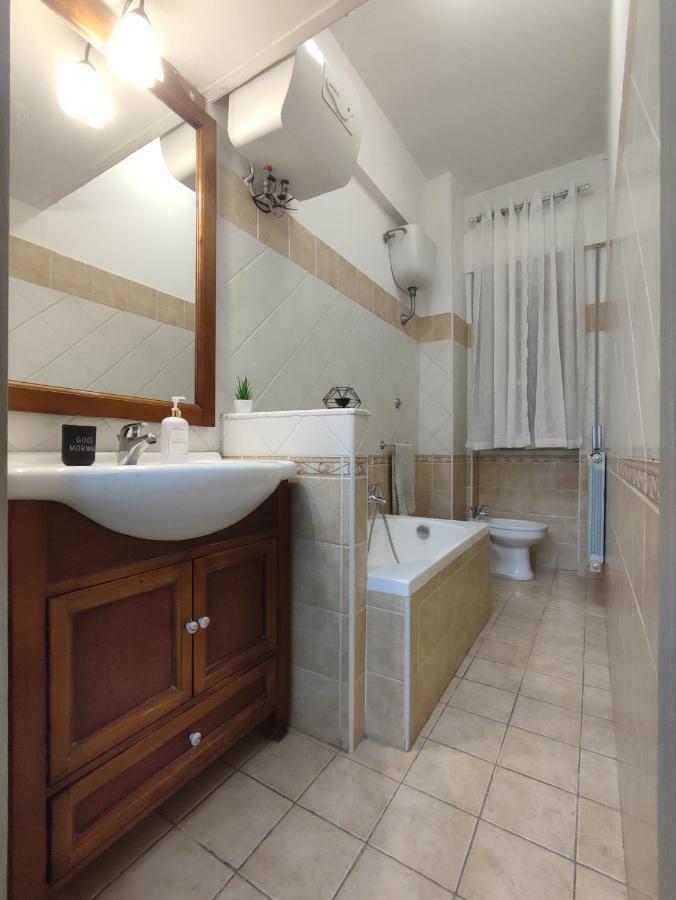 Dm Rome Holiday Екстер'єр фото