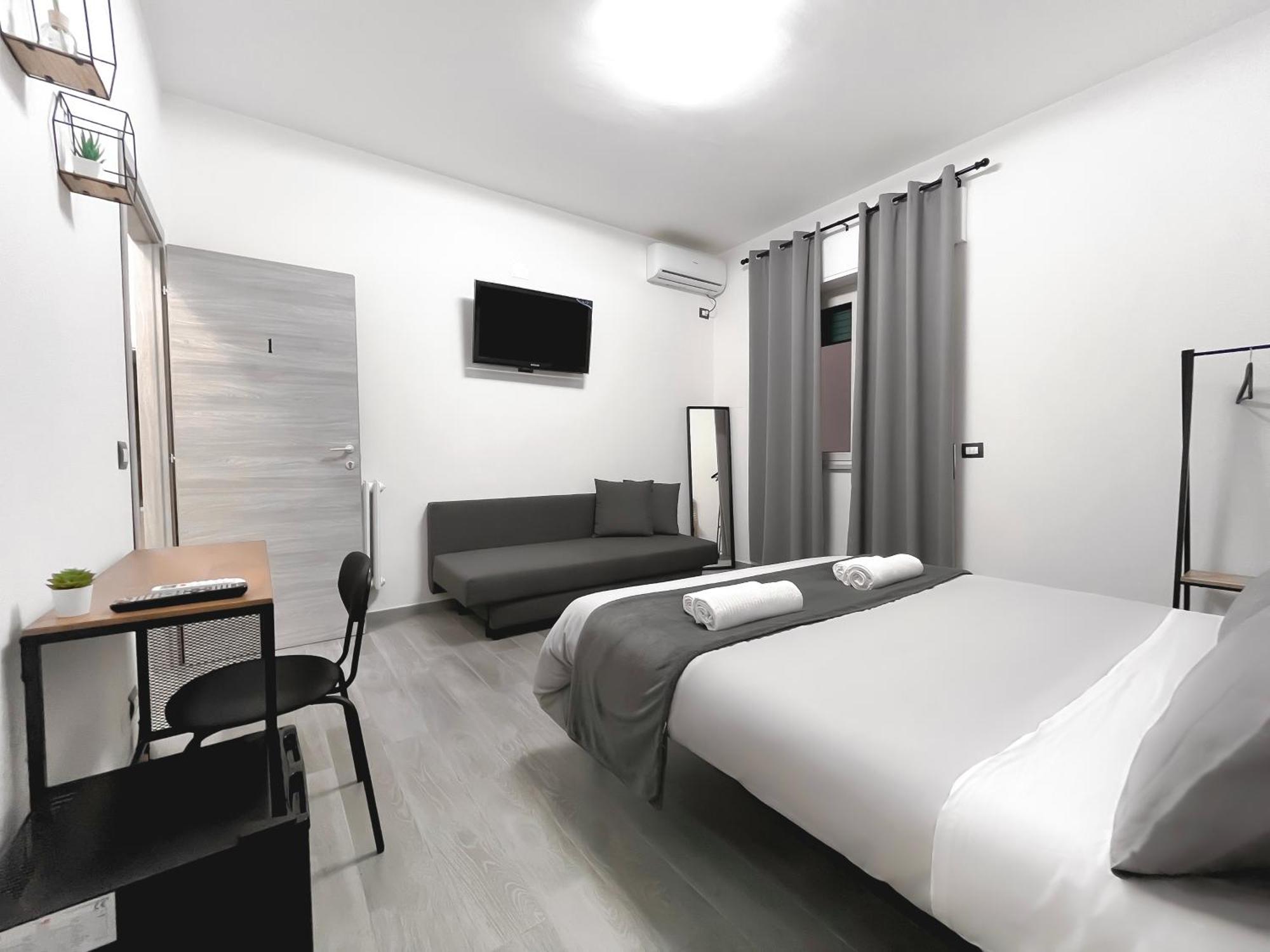 Dm Rome Holiday Екстер'єр фото